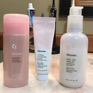 **UPDATED** Glossier set